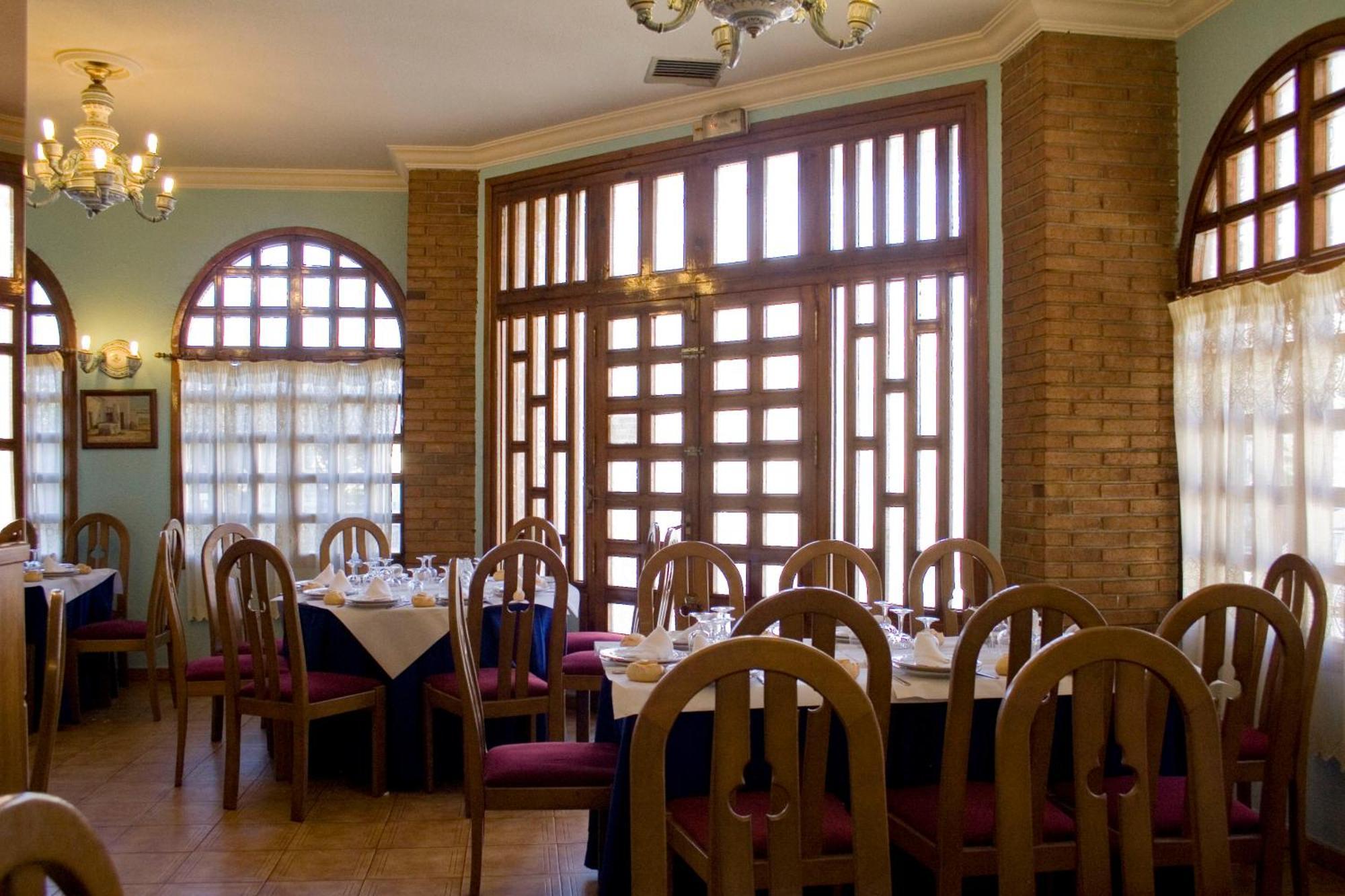 Hotel Perales Talavera de la Reina Εξωτερικό φωτογραφία